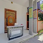 OYO 3856 Tizta Suites Bali